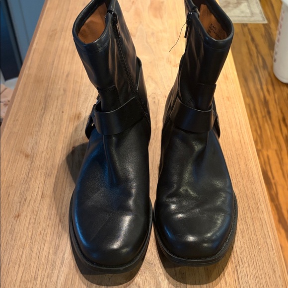 House of Harlow 1960 Black Portia Leather Harness Moto Low Ankle Boots Sz 10 - Picture 5 of 9